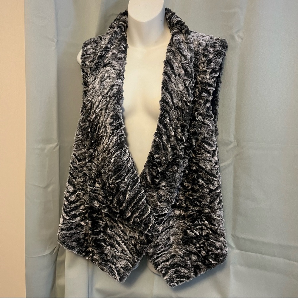 BKE Faux Fur Vest